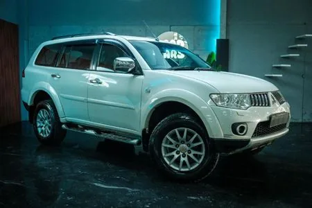 Mitsubishi Pajero Sport 2012