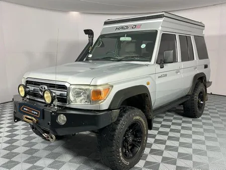Toyota Land Cruiser 70 2009