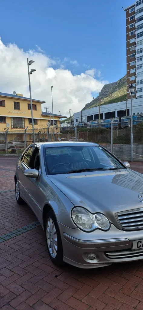 Mercedes-Benz C-Class 2006